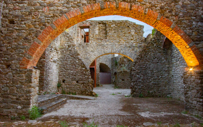 Visita il castello di Lusuolo in Lunigiana con Sigeric